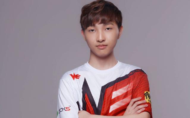 被打花了！泰山34分钟0-3落后梅州，梅州3脚射门打进3球！.