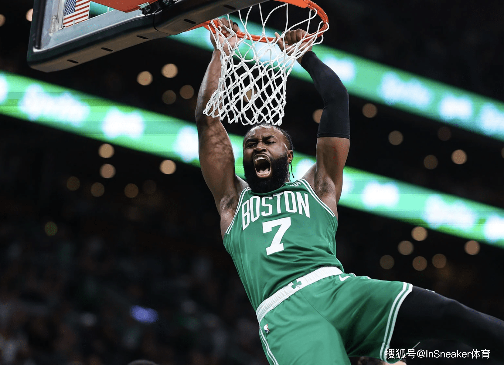 它们背后往 它们背后往