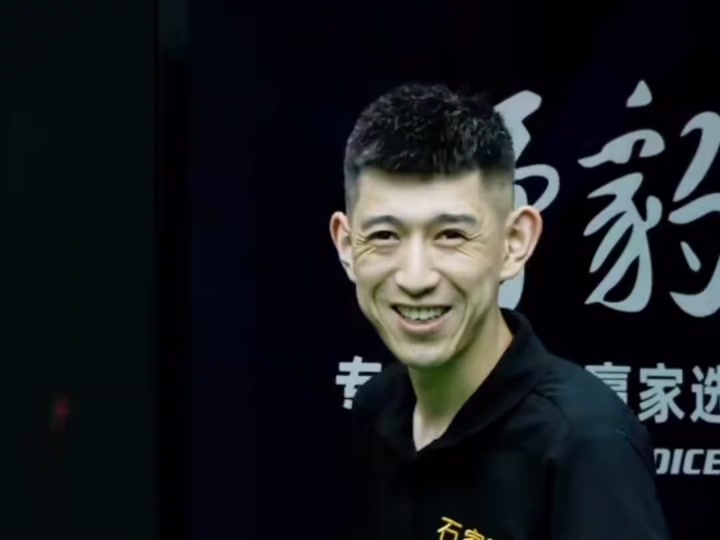 门前站位由 门前站位由